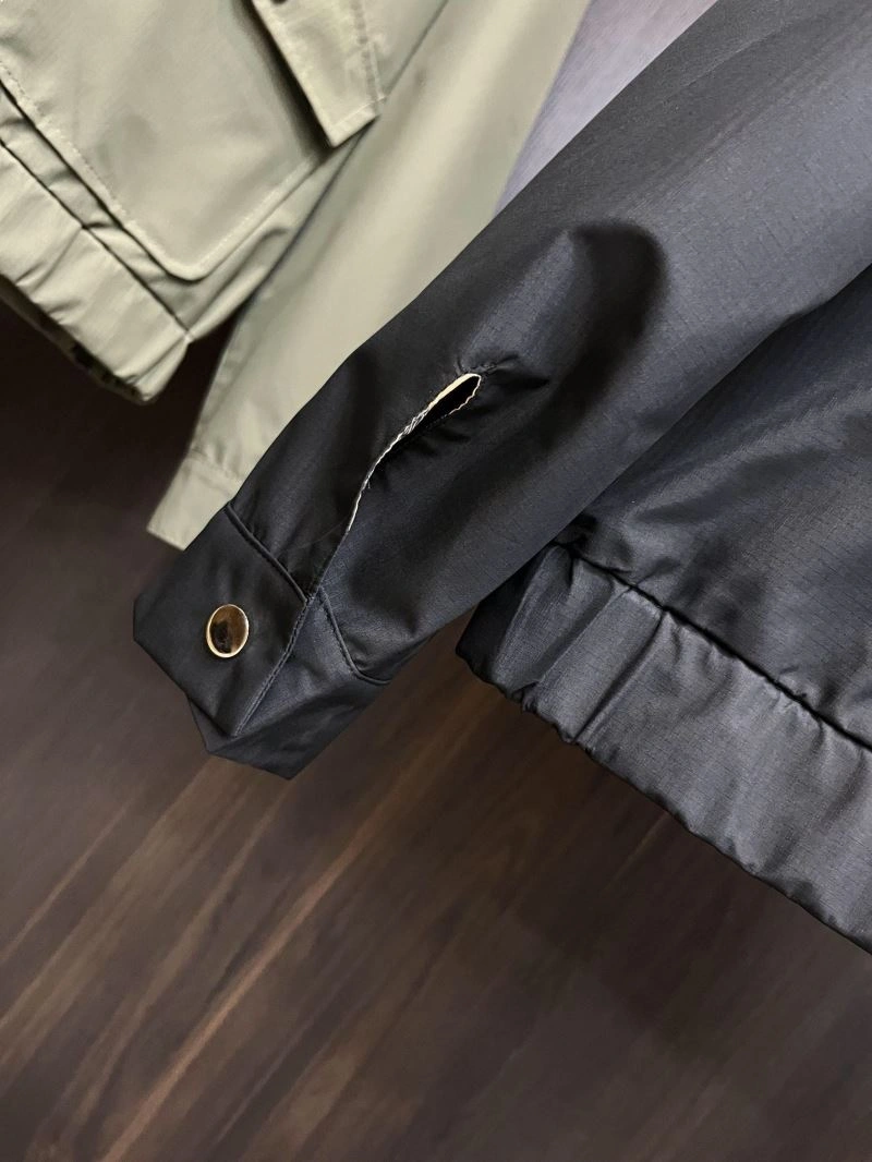TechFriendly Burberry Outwear 100208
