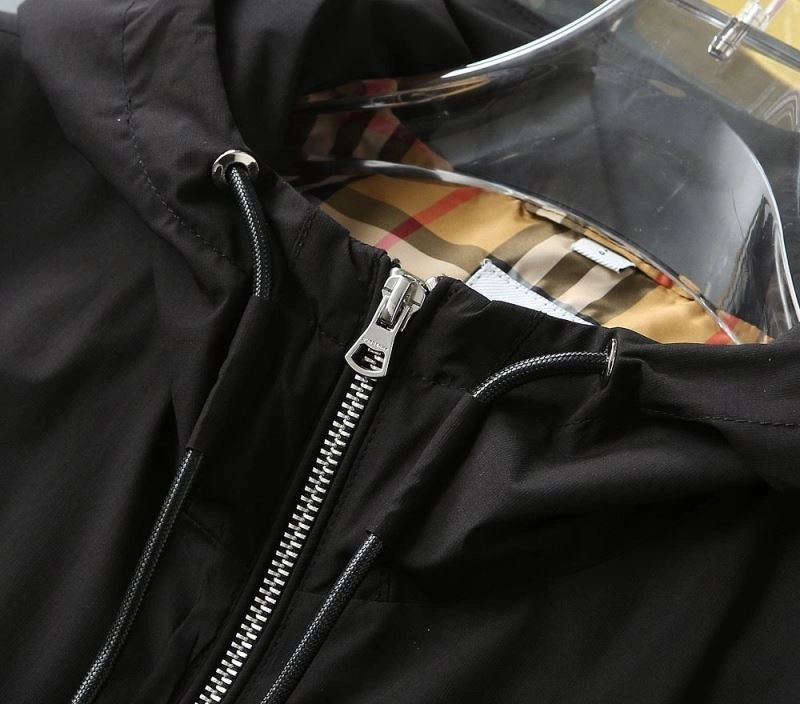 Burberry Outwear MoistureWicking 100207