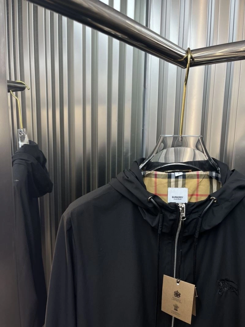 Comfortable Burberry Outwear 100203