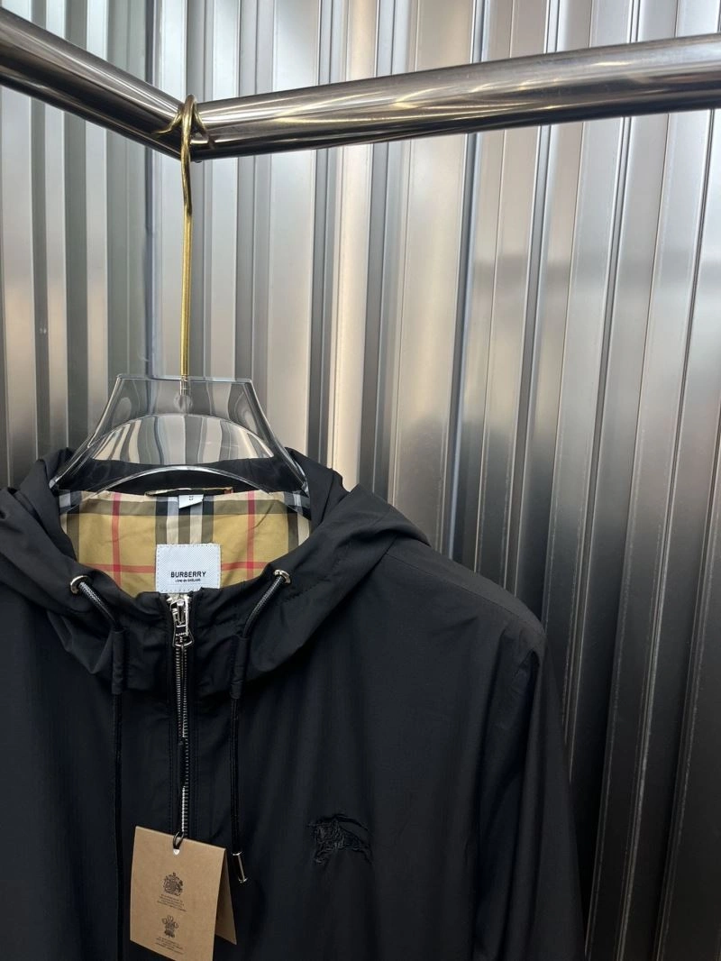 Comfortable Burberry Outwear 100203