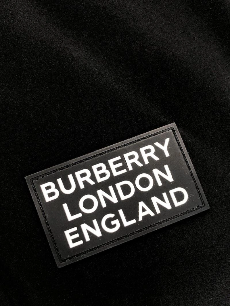 Burberry Outwear Bright 100197