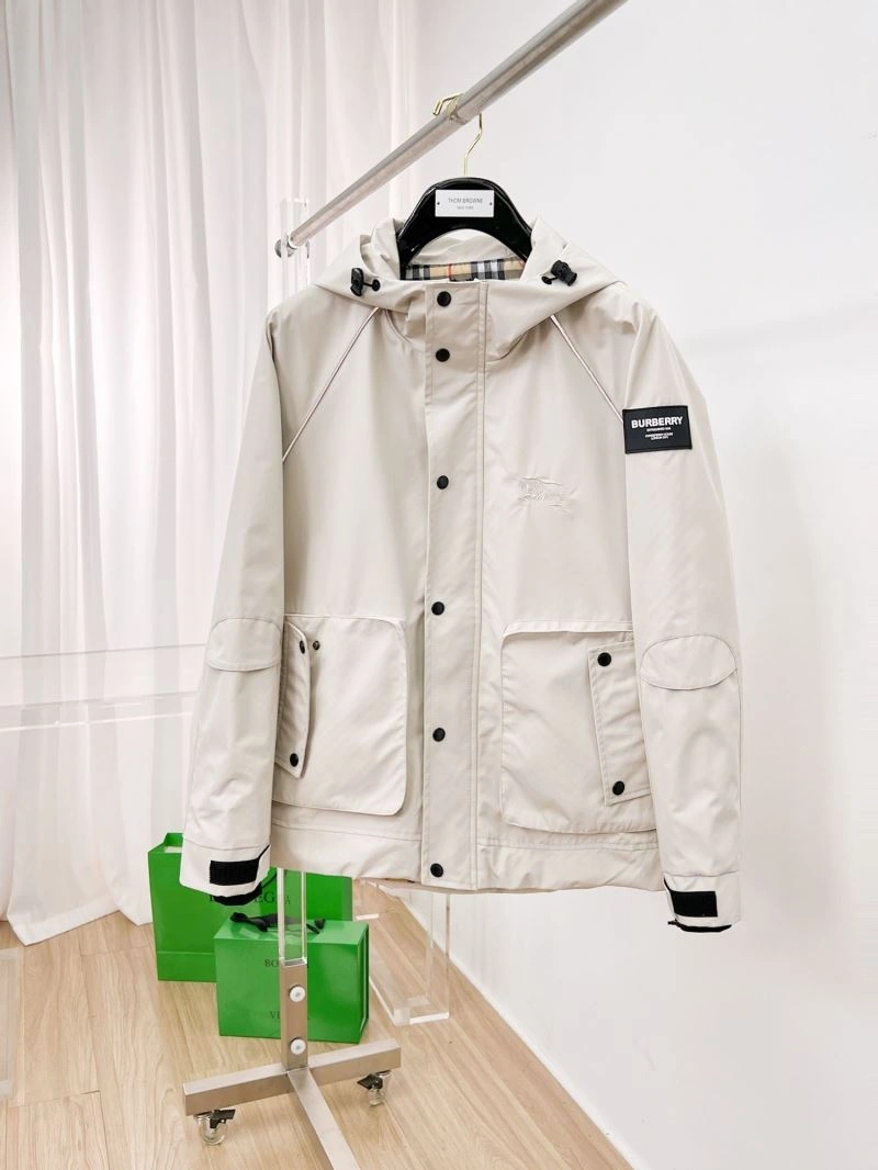 Efficient Burberry Outwear 100220