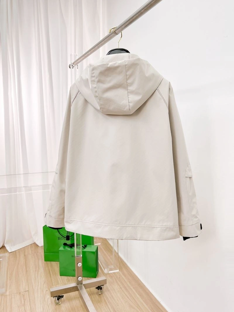 Efficient Burberry Outwear 100220