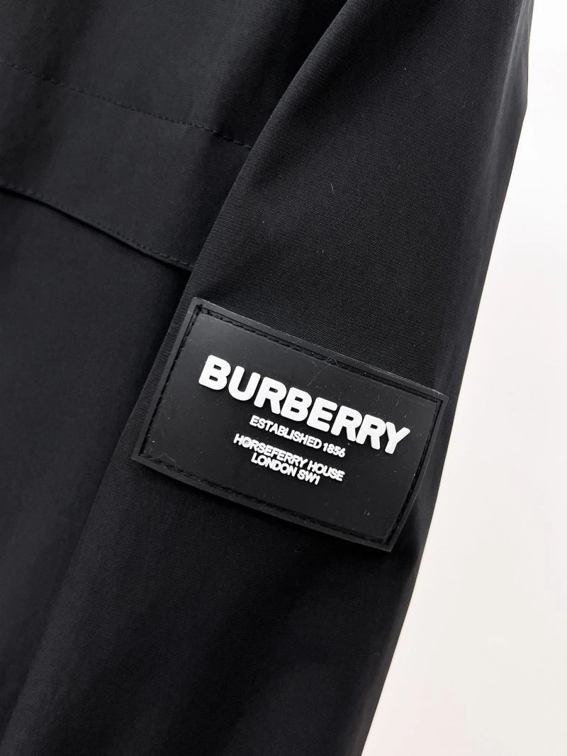 FlexibleFit Burberry Outwear 100202