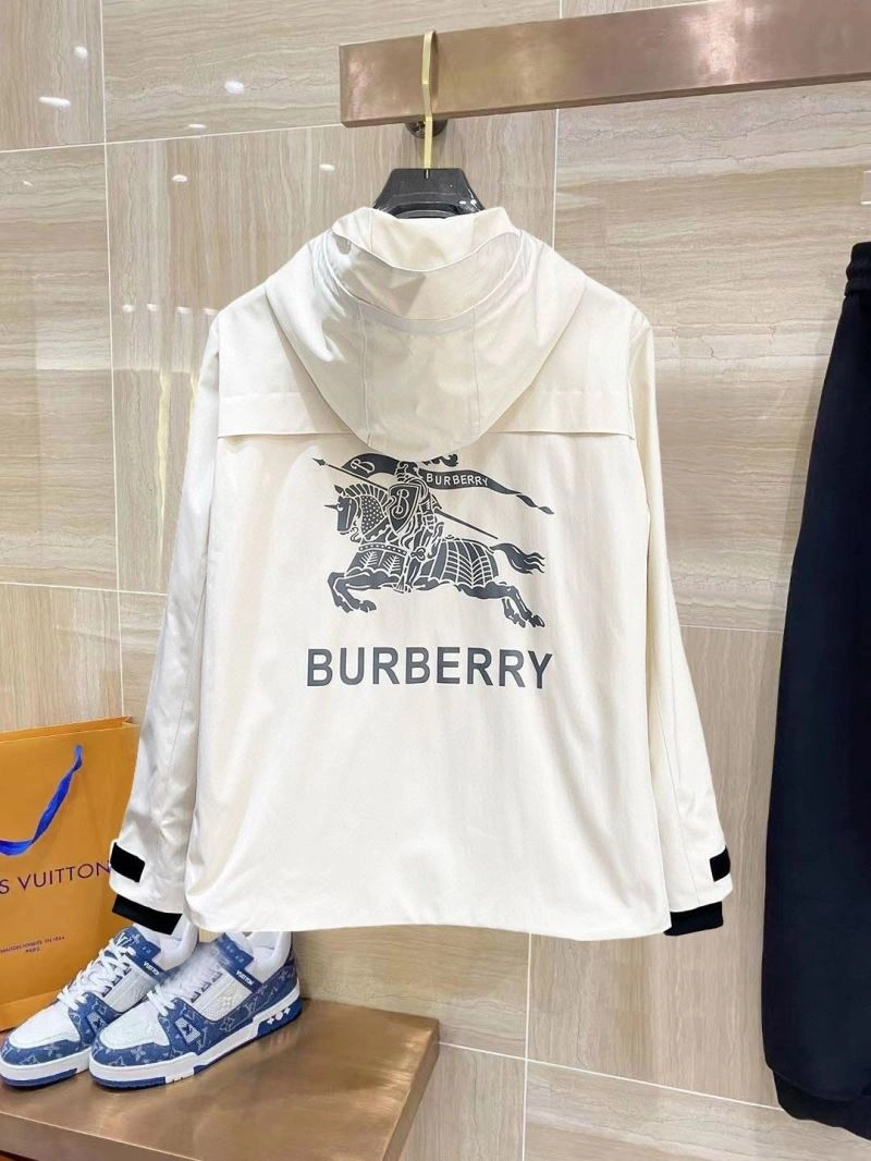 Burberry Outwear Durable 100188