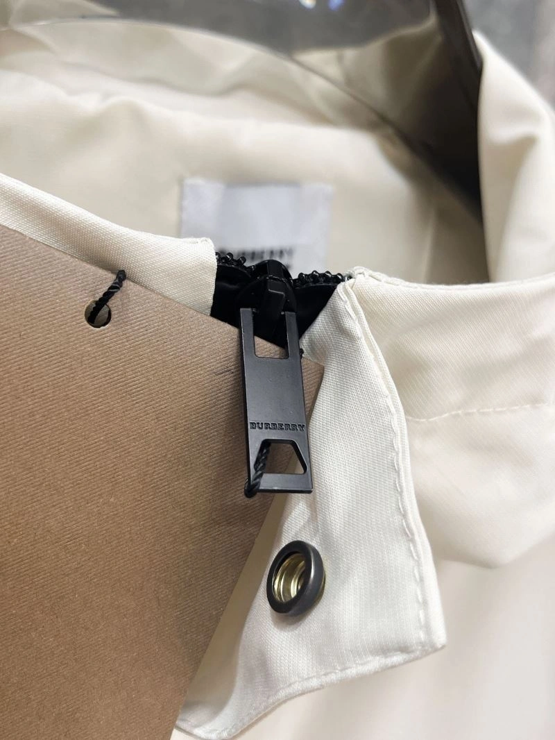 Burberry Outwear Durable 100188