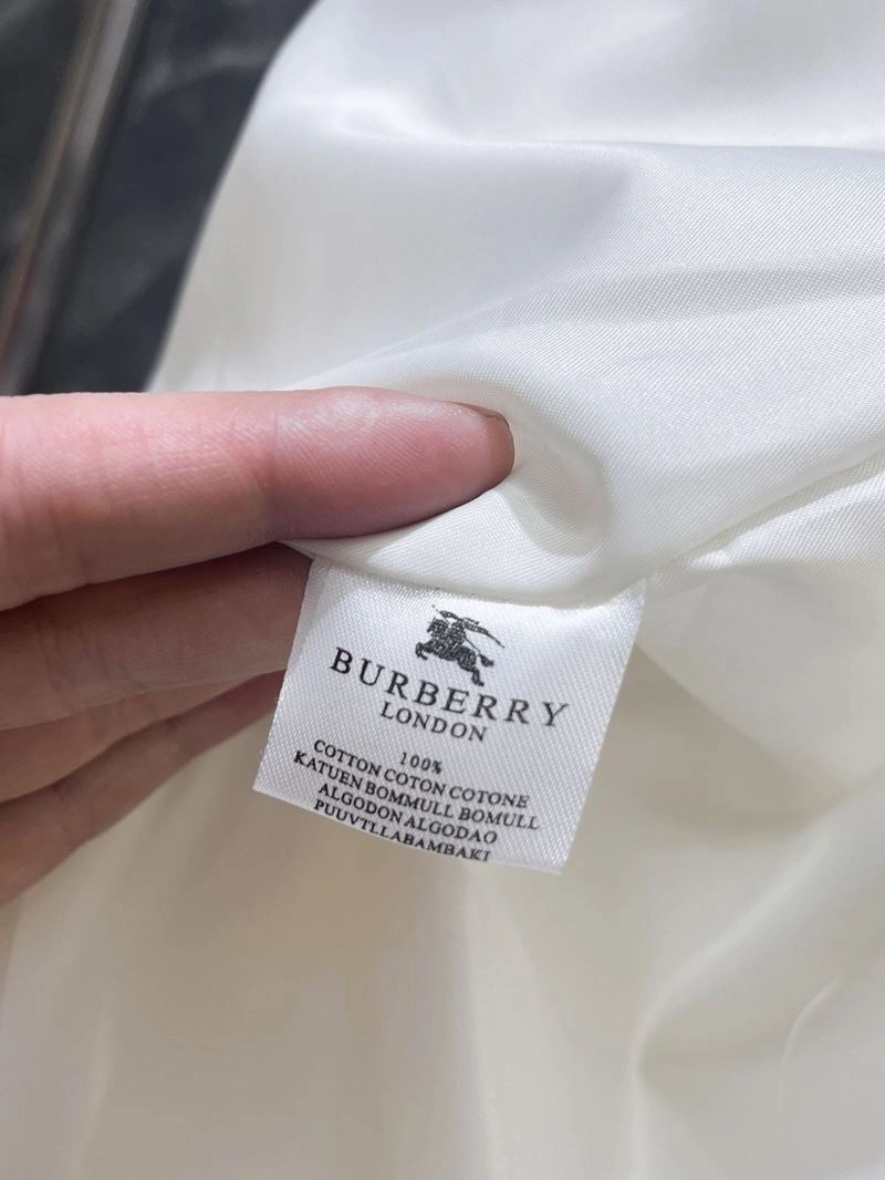 Burberry Outwear Durable 100188