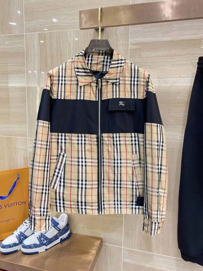 Burberry Outwear ComfortFit 100189