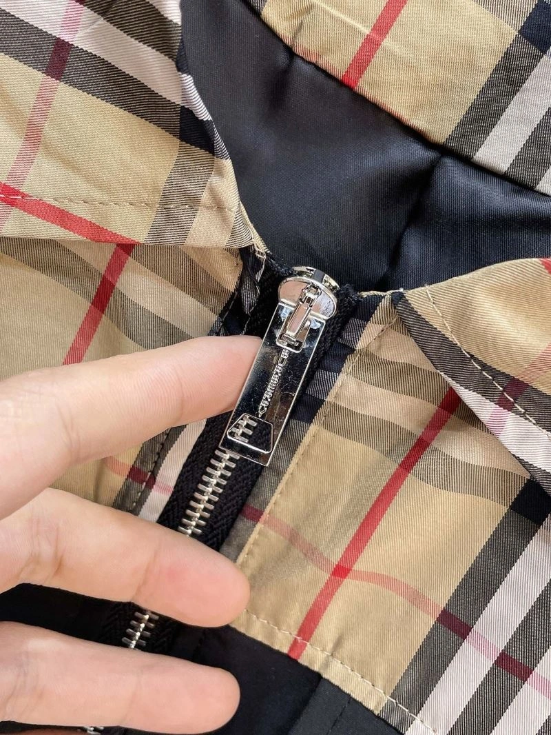 Burberry Outwear ComfortFit 100189