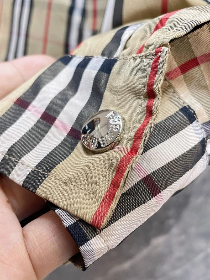 Burberry Outwear ComfortFit 100189