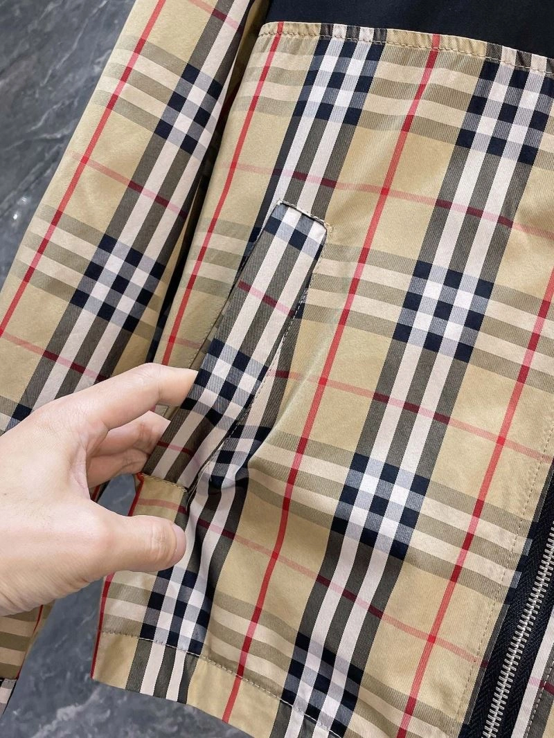 Burberry Outwear ComfortFit 100189