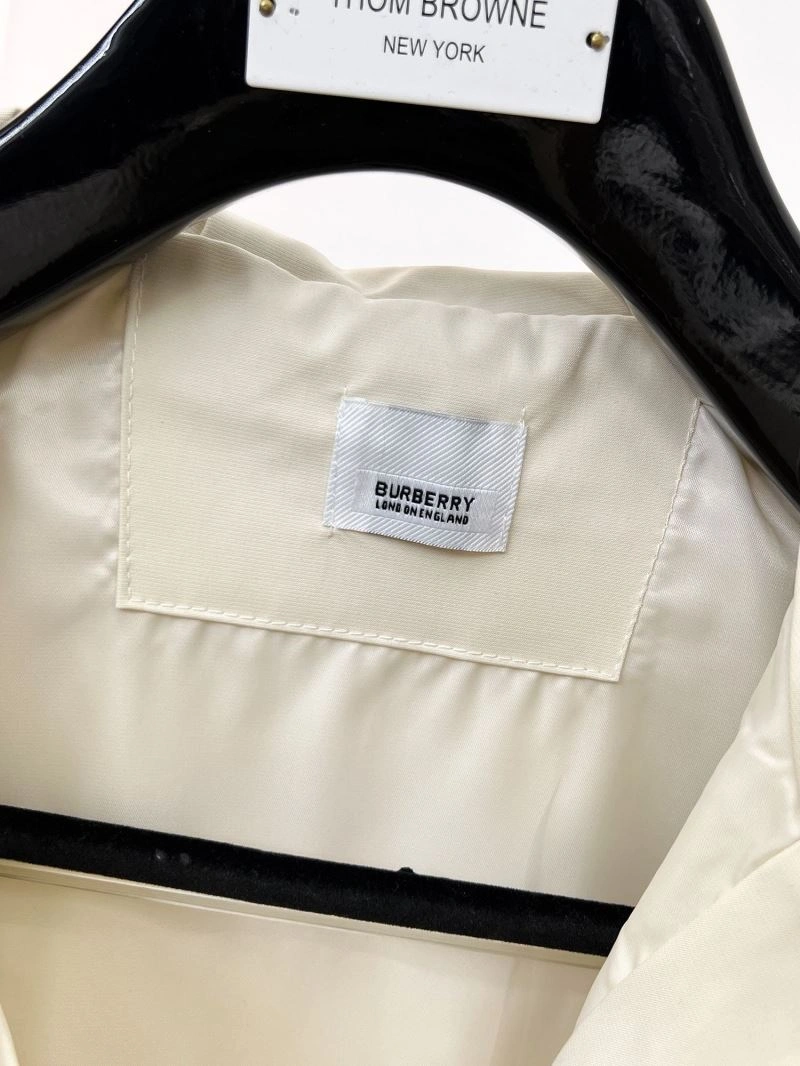 Durable Burberry Outwear 100302