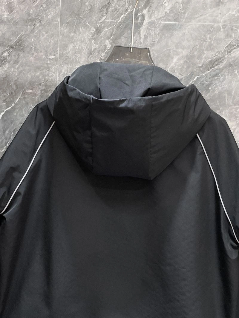 Elegant Burberry Outwear 100205