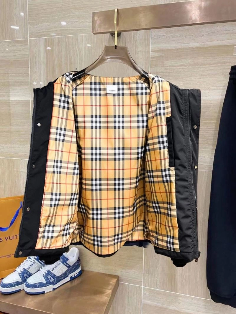 Elegant Burberry Outwear 100205