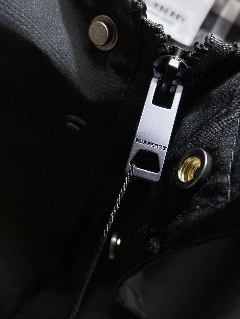 Elegant Burberry Outwear 100205