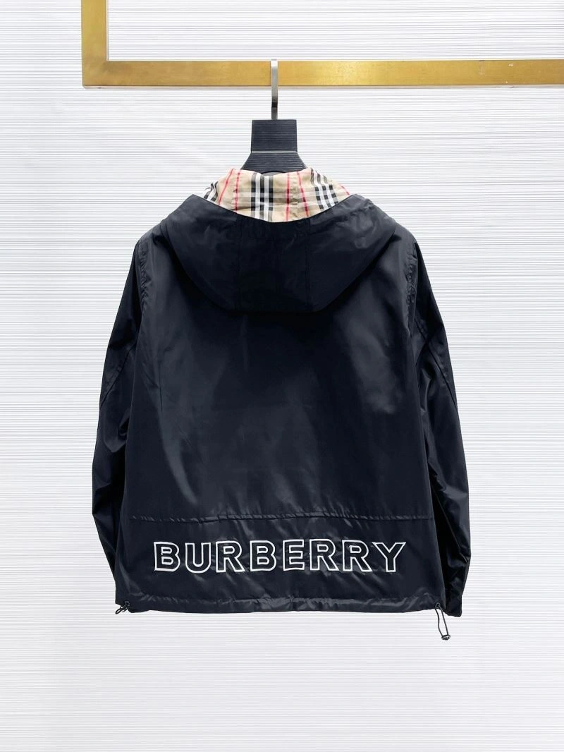 Burberry Outwear TimelessDesign 100219