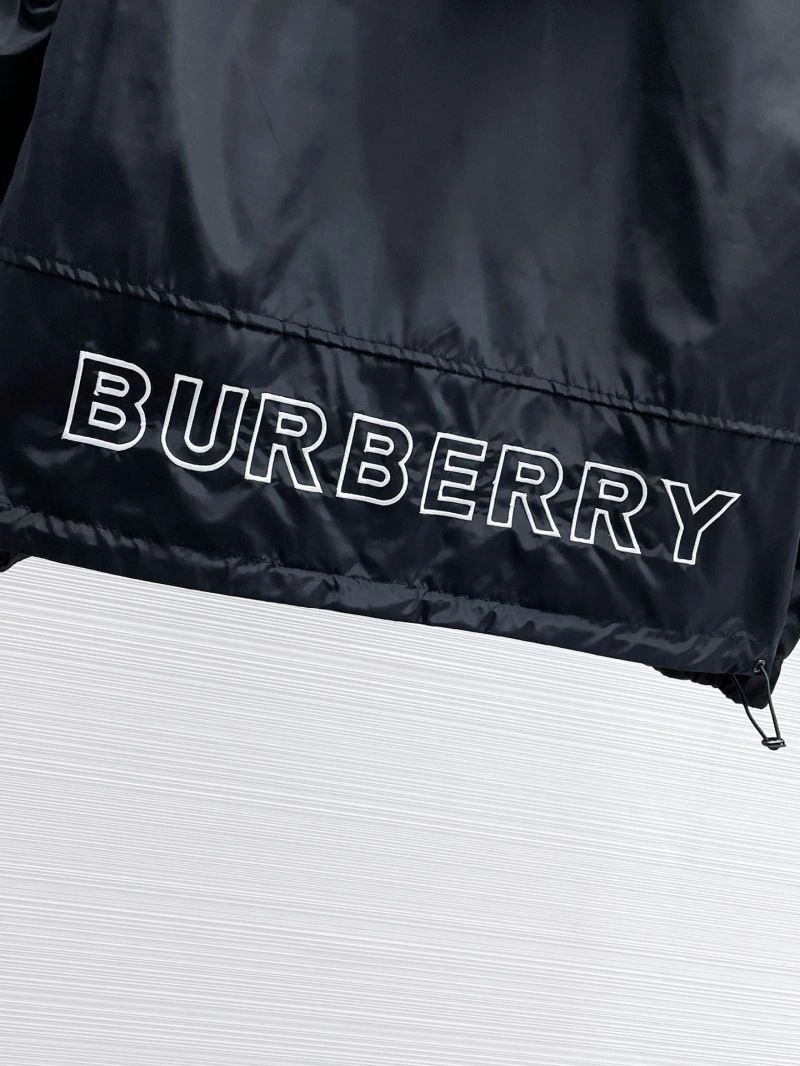 Burberry Outwear TimelessDesign 100219