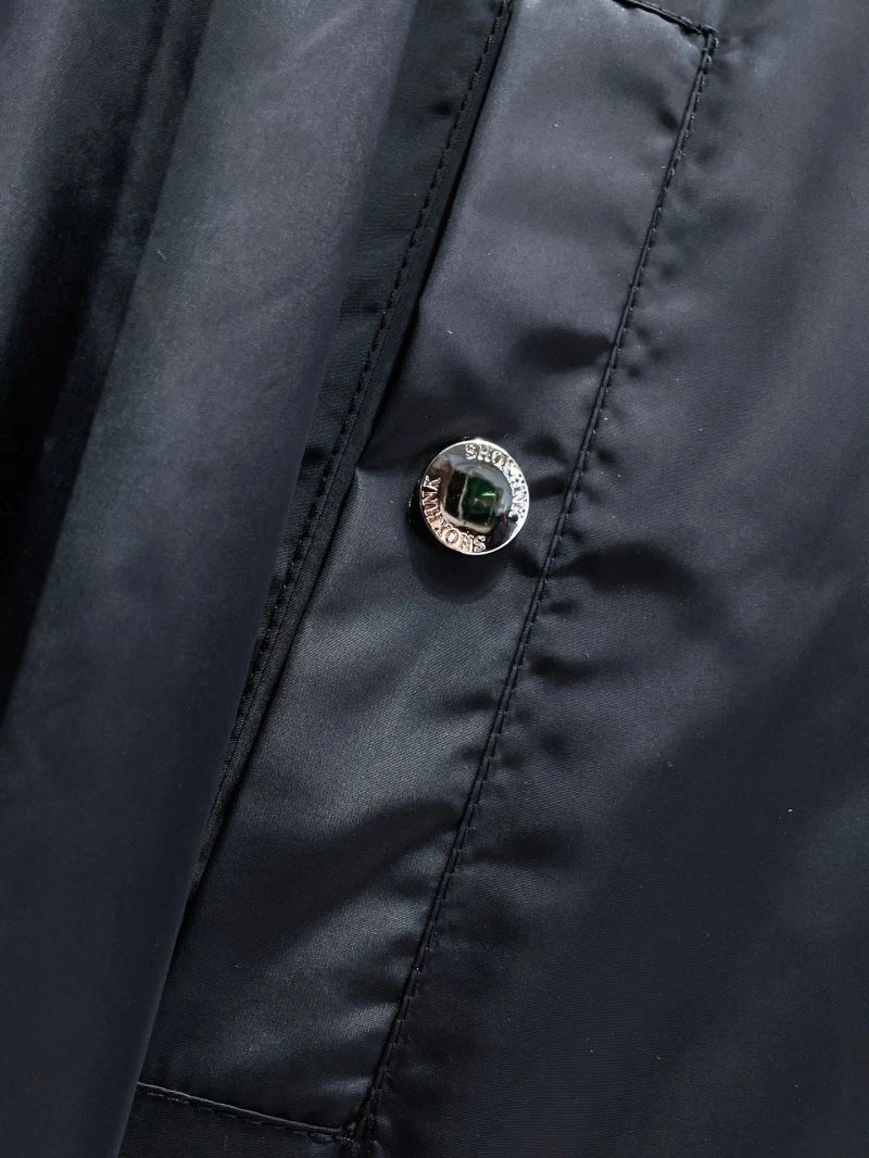 Burberry Outwear TimelessDesign 100219