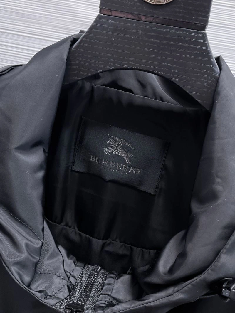 Burberry Outwear Youthful 100173