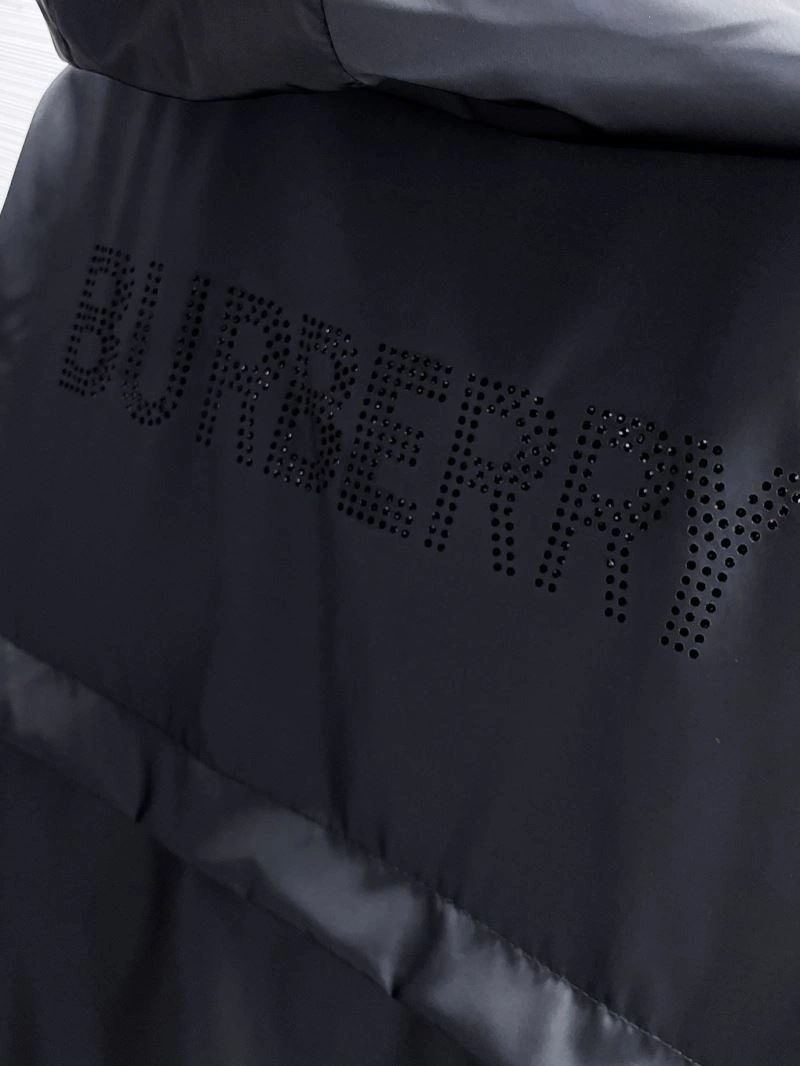 Burberry Outwear Youthful 100173