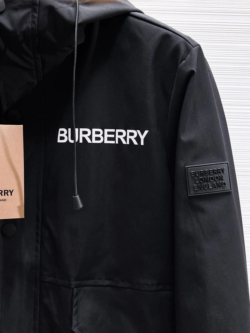 Burberry Outwear Breathable 100172