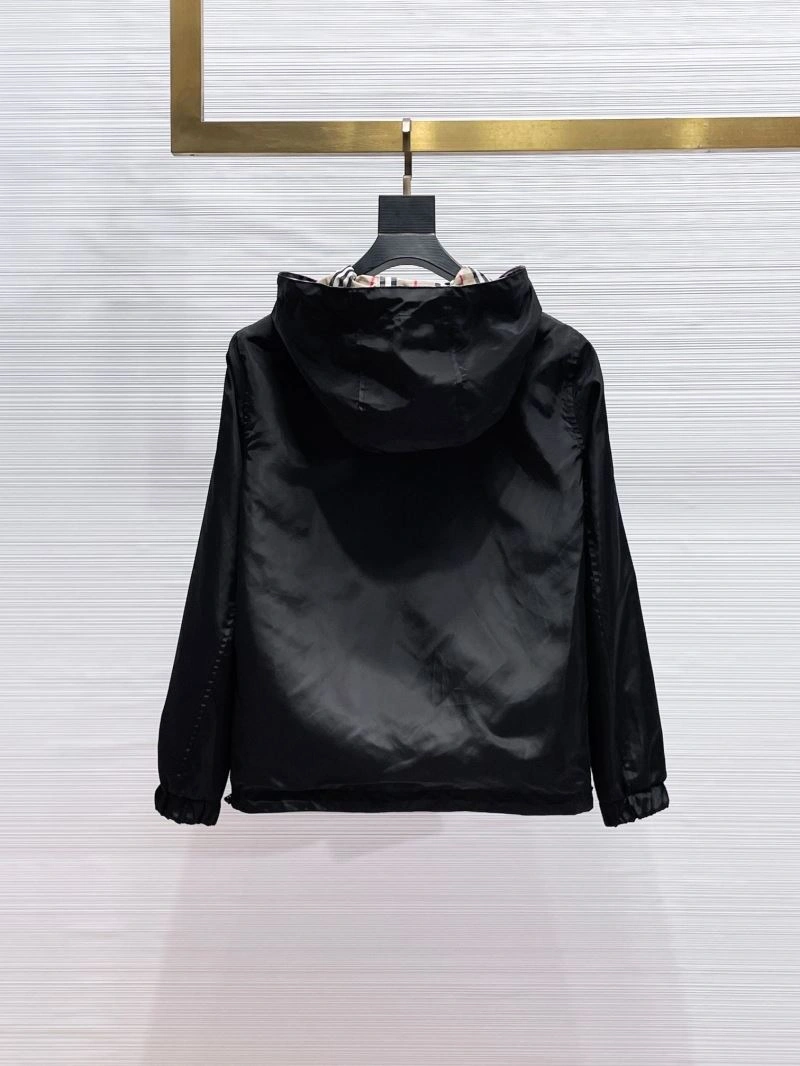 Burberry Outwear Classic 100248