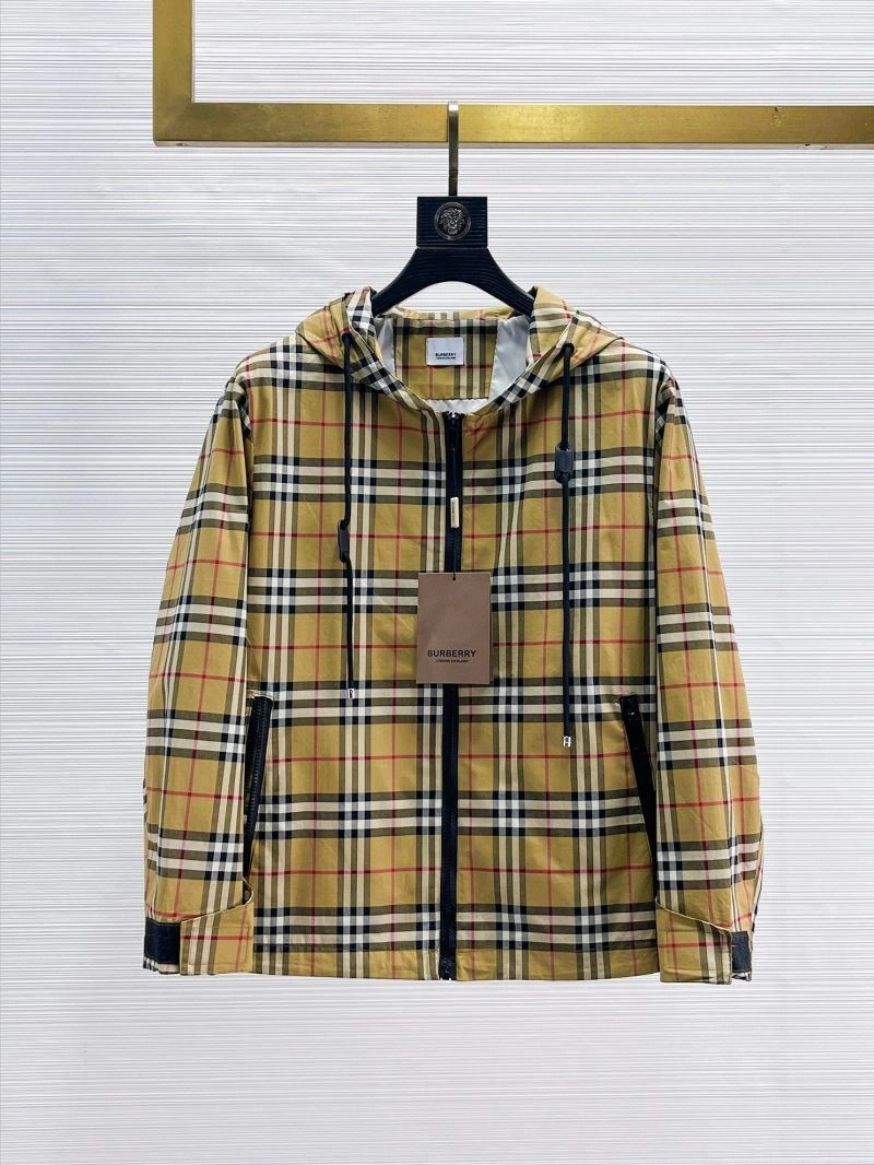 Burberry Outwear Lightweight 100168