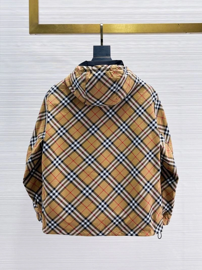 Burberry Outwear Unisex 100182