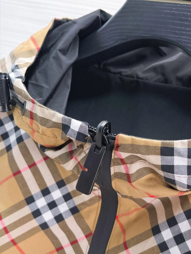Burberry Outwear Unisex 100182
