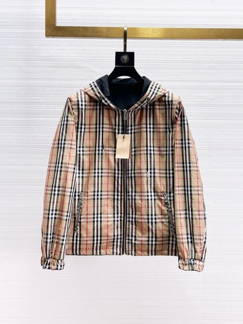 Burberry Outwear Breathable 100158