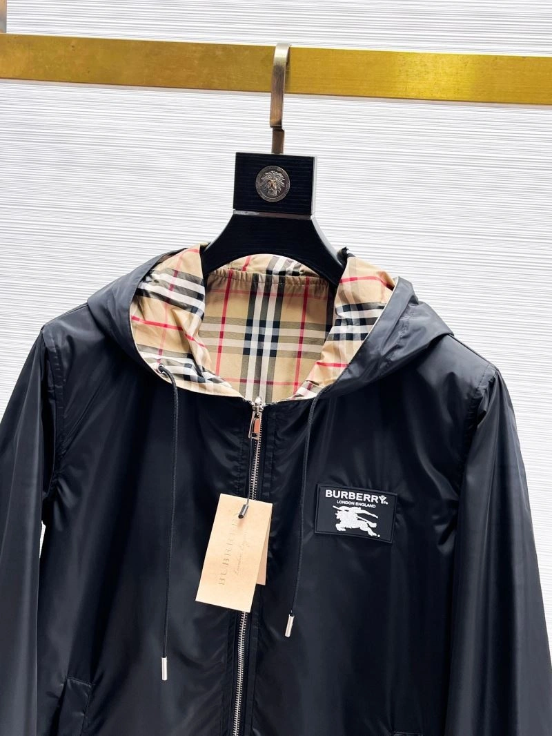 Burberry Outwear Breathable 100158
