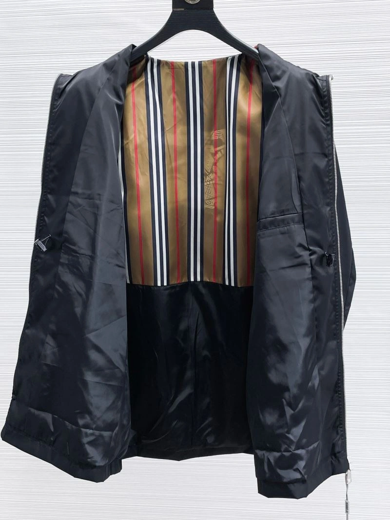 Burberry Outwear Unisex 100162