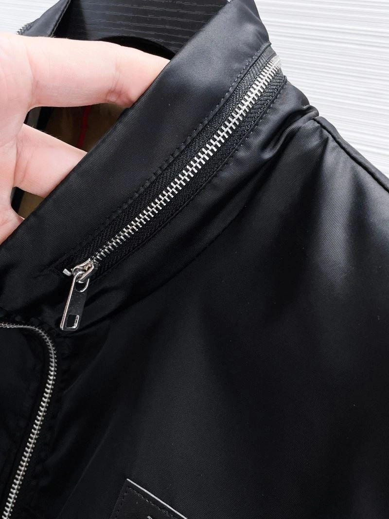 Burberry Outwear Unisex 100162