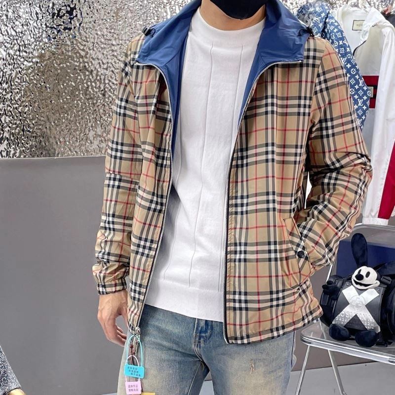 Burberry Outwear Snug 100166