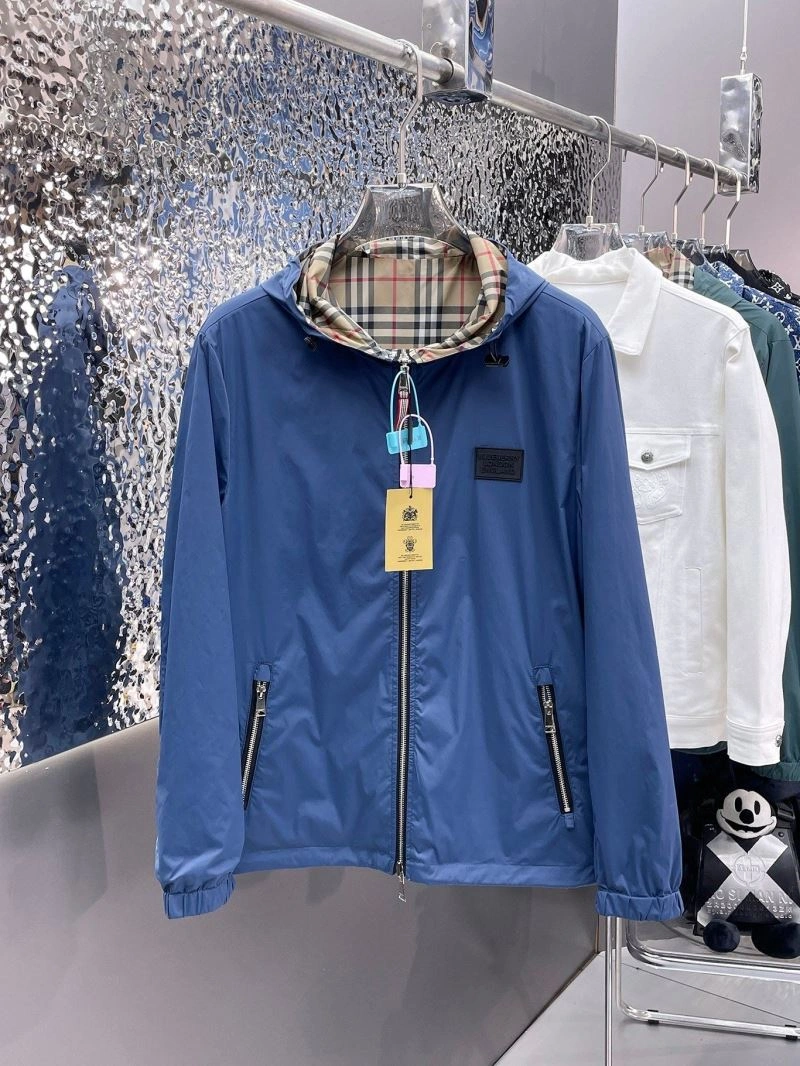 Burberry Outwear Snug 100166