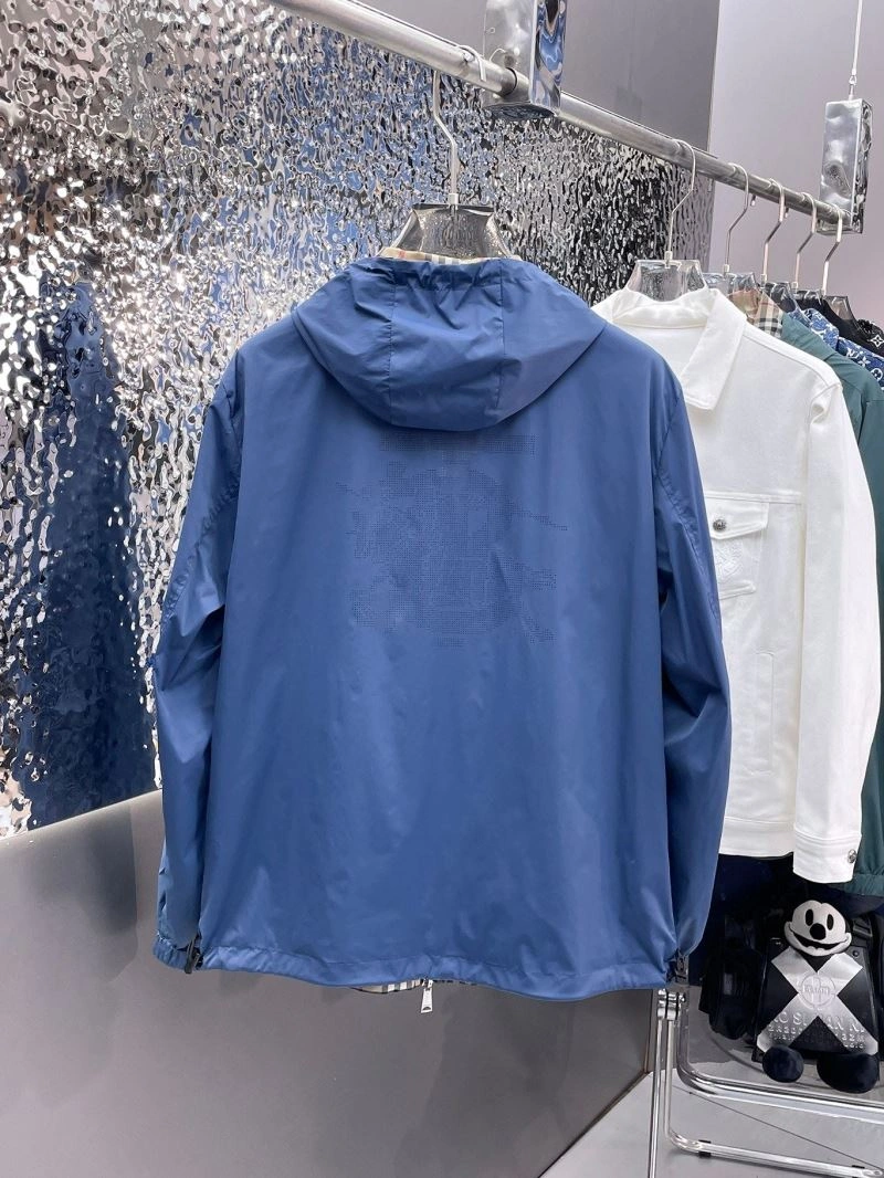 Burberry Outwear Snug 100166