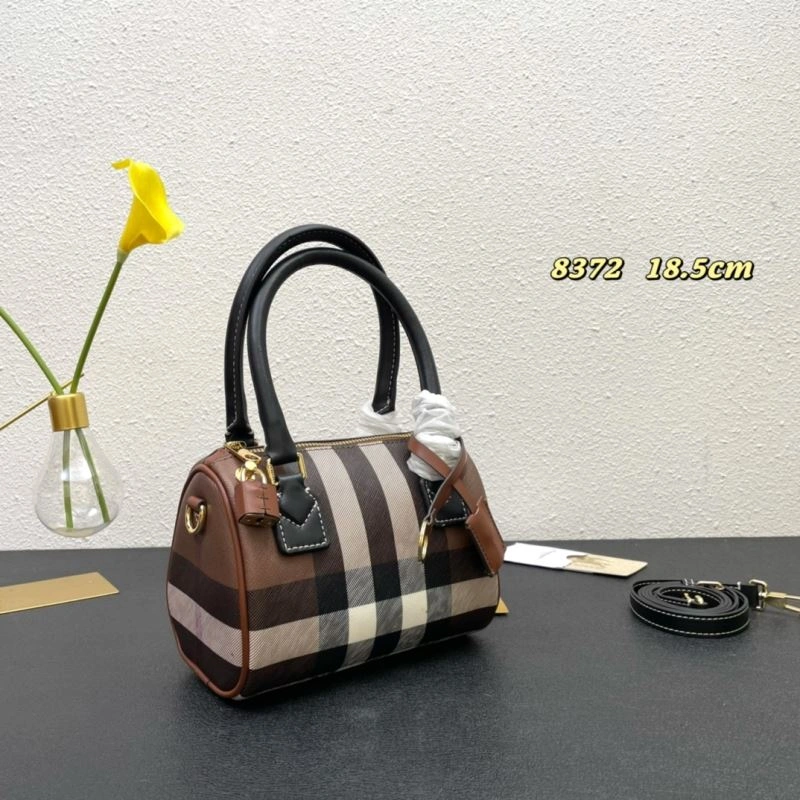 Lightweight Burberry Pillow Bags 84584