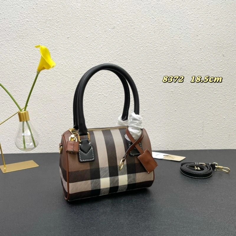 Lightweight Burberry Pillow Bags 84584