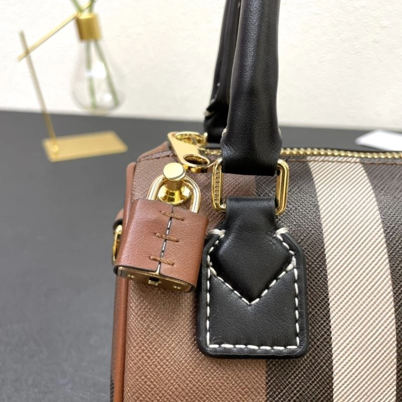 Lightweight Burberry Pillow Bags 84584