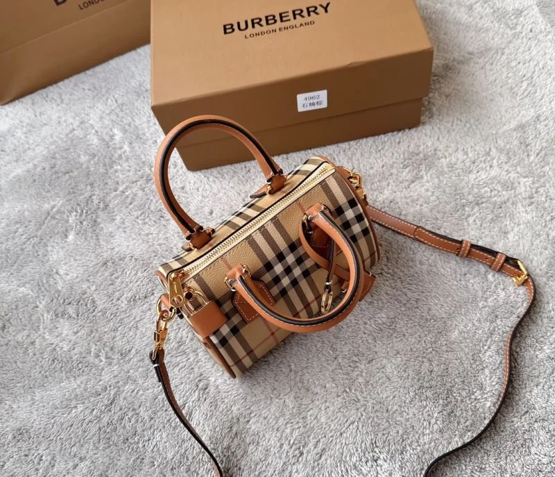 ComfortFit Burberry Pillow Bags 38119