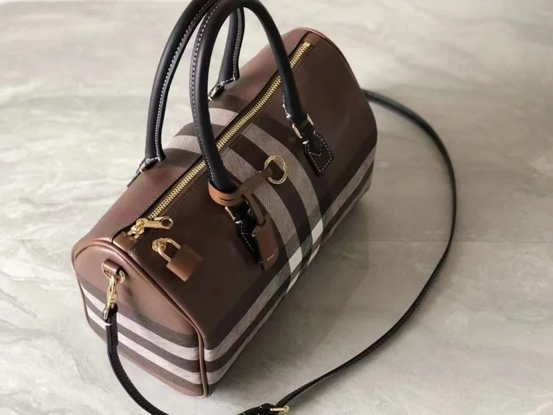 Contemporary Burberry Pillow Bags 38116