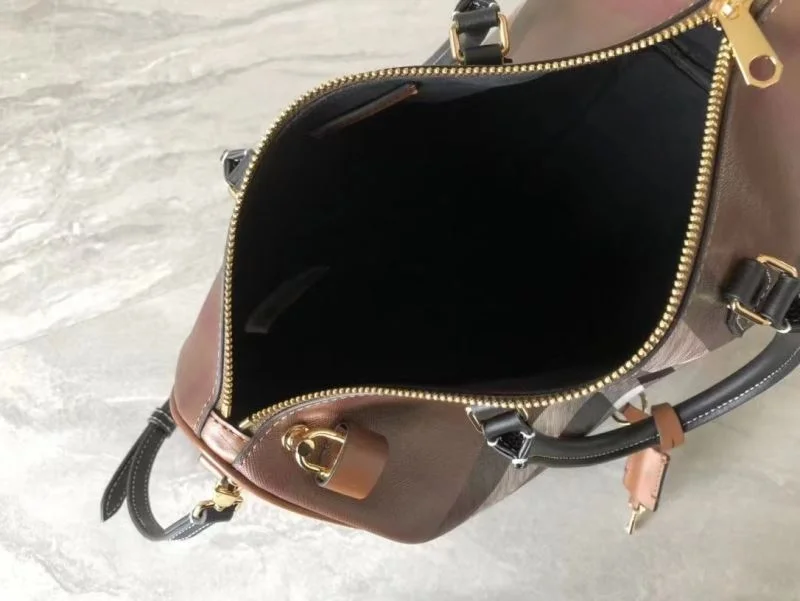 Contemporary Burberry Pillow Bags 38116