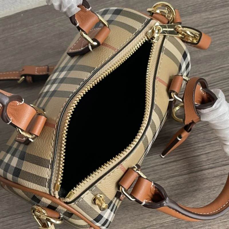 Burberry Pillow Bags AllSeason 38104