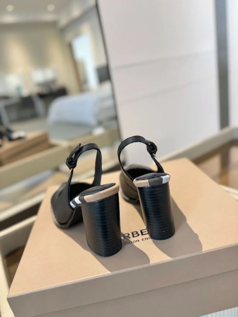 Burberry Sandals Sporty 17123
