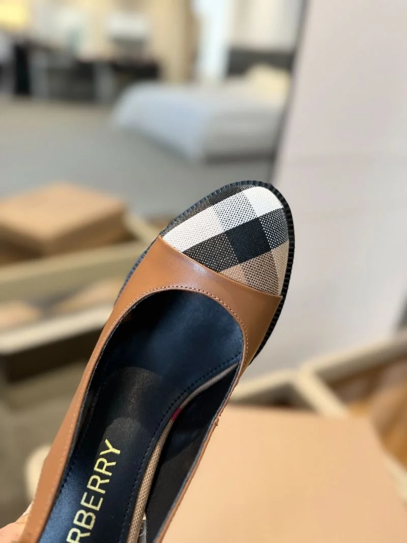 Burberry Sandals ComfortFit 17109