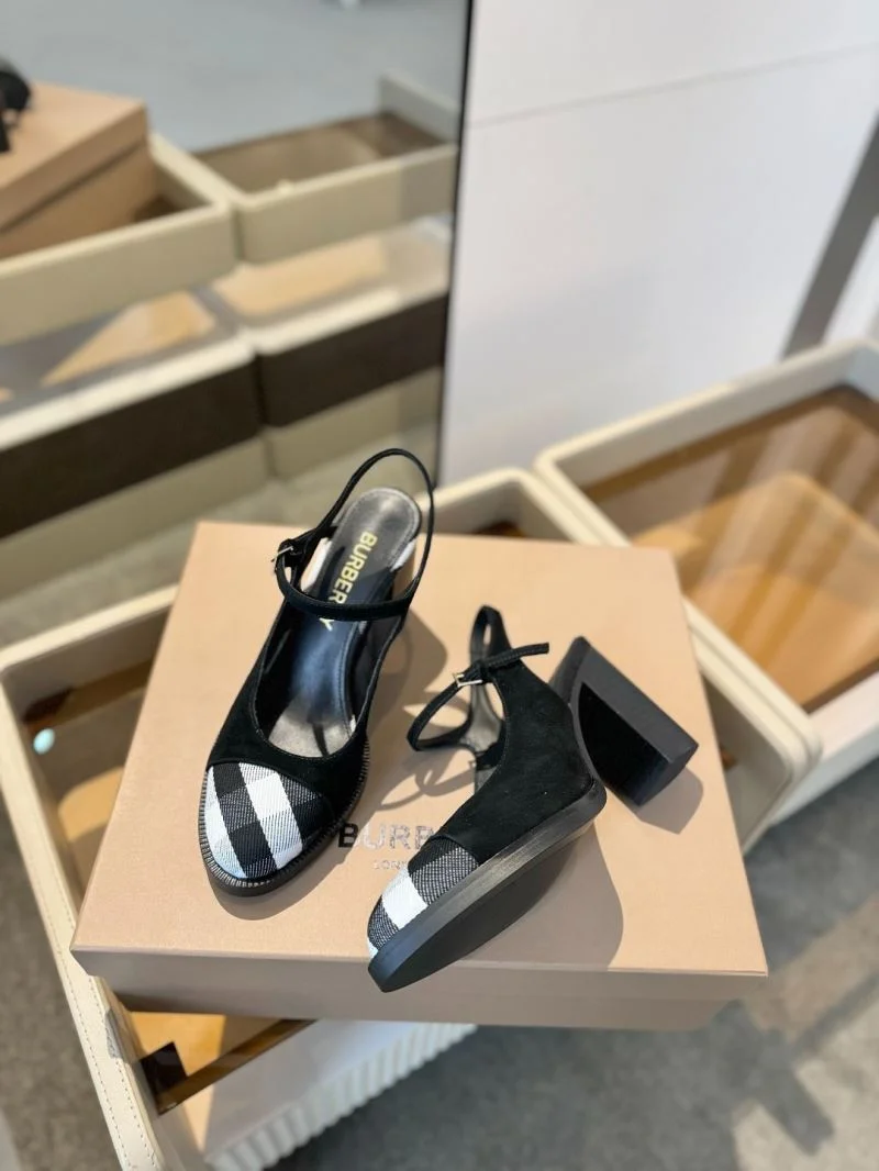 Burberry Sandals Elegant 17182
