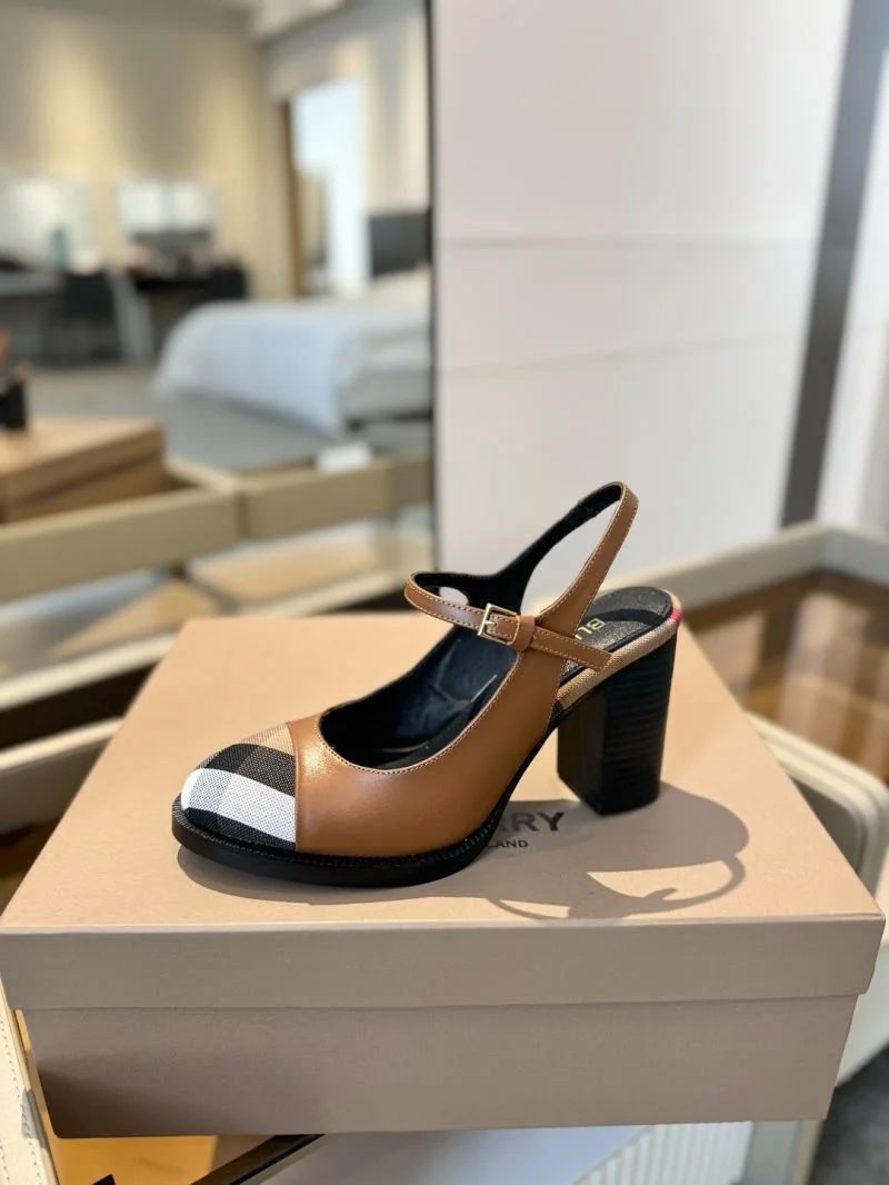 Vibrant Burberry Sandals 17117