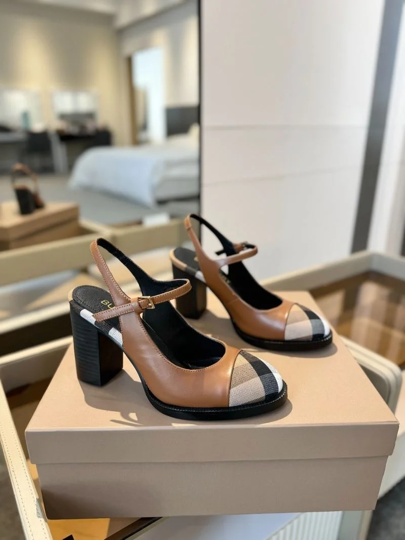 Vibrant Burberry Sandals 17117
