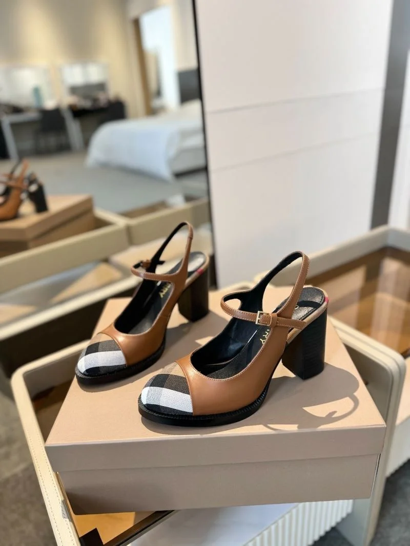Vibrant Burberry Sandals 17117