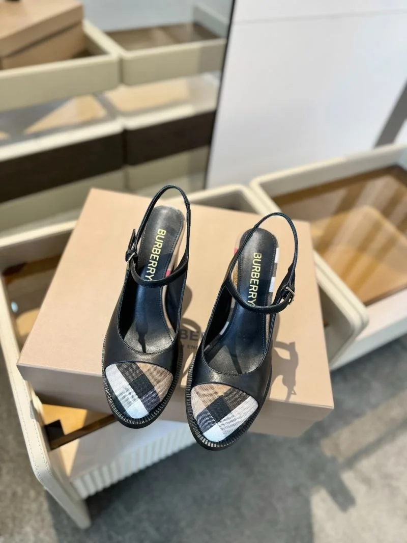 Resilient Burberry Sandals 17111